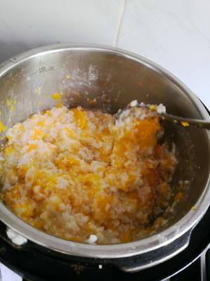 【简单养胃】南瓜小米稀饭的做法 步骤3