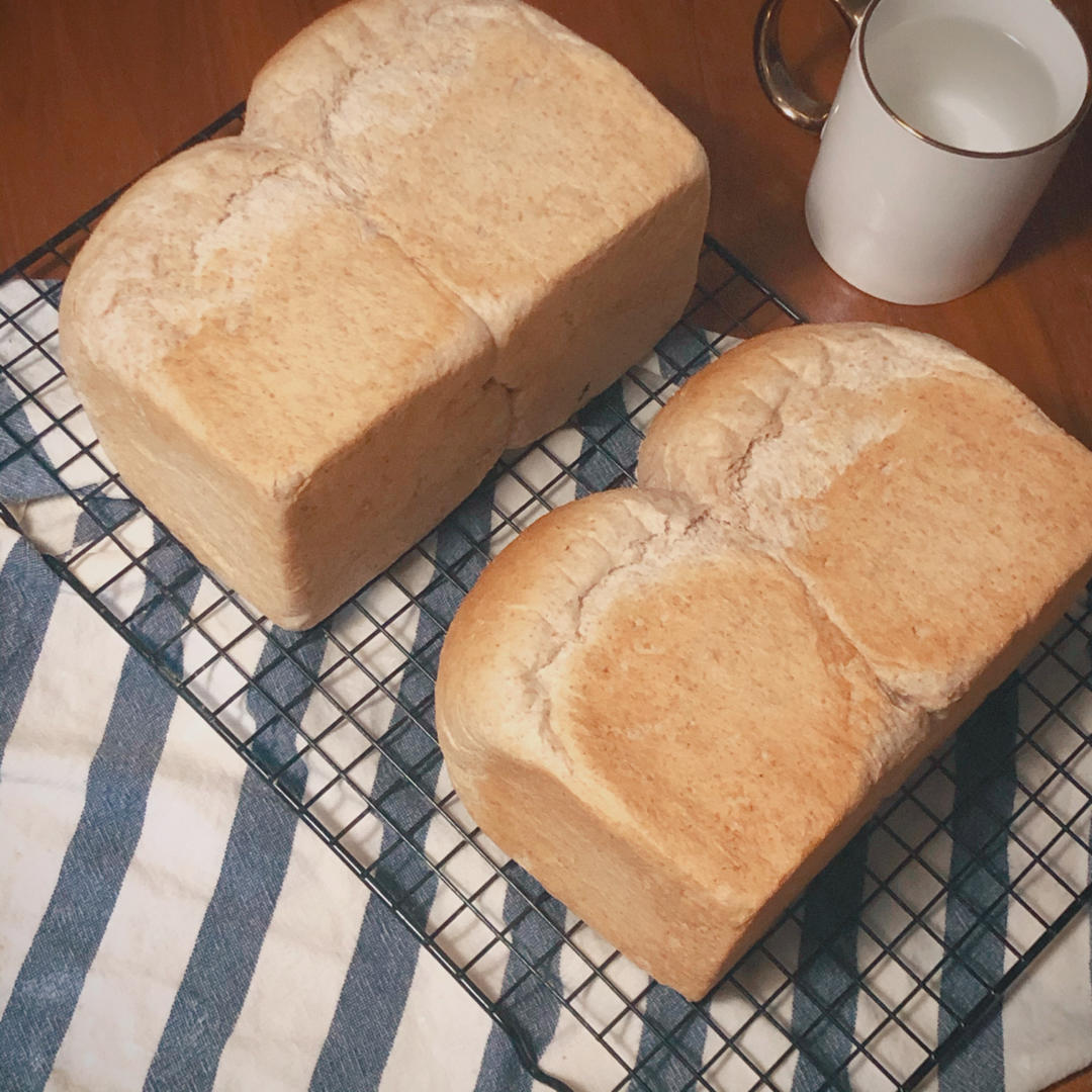 【健康烘培】超低卡黑全麦吐司