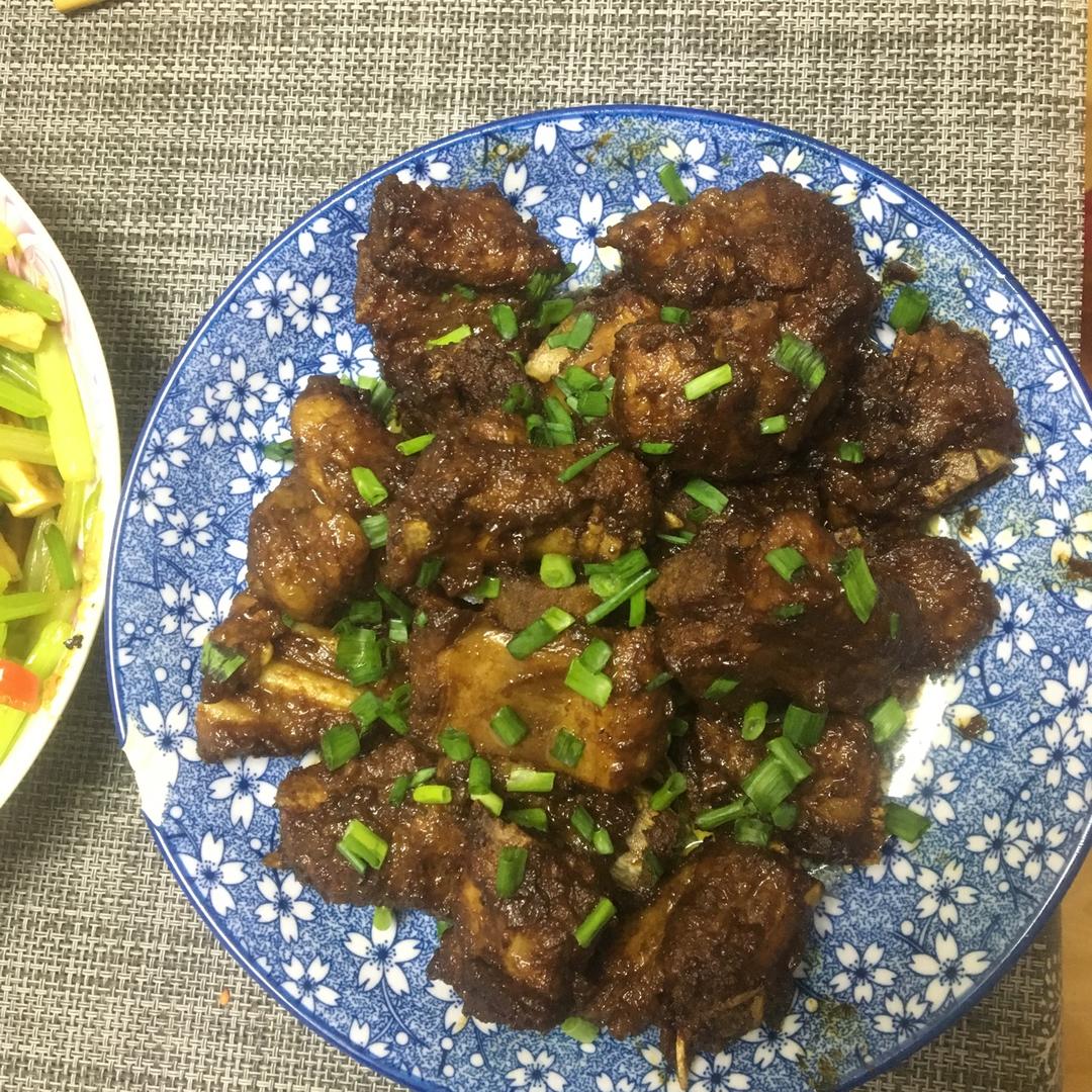 红烧排骨