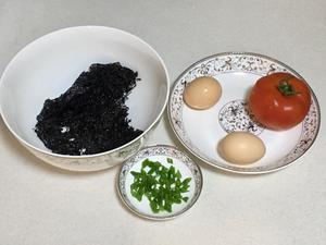 西红柿紫菜蛋花汤的做法 步骤1
