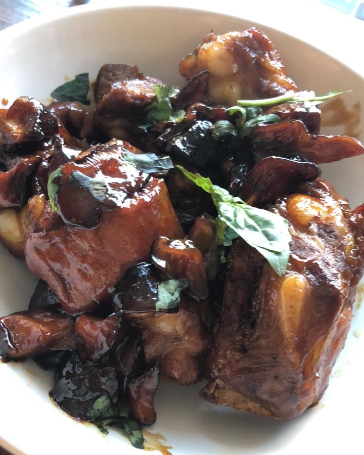 红烧排骨
