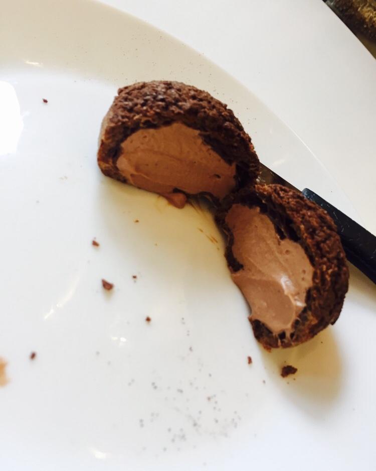 巧克力酥皮泡芙