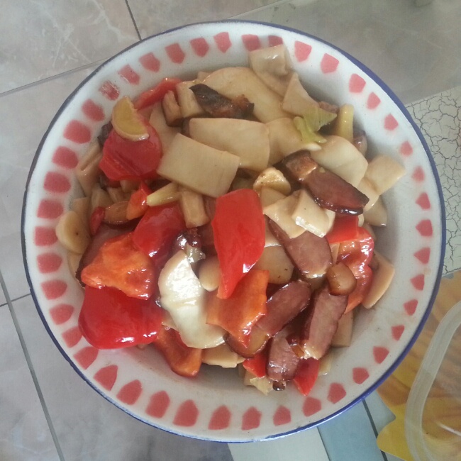 腊肉小炒杏鲍菇