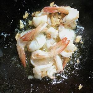 大虾焗饭（微波炉版）的做法 步骤3