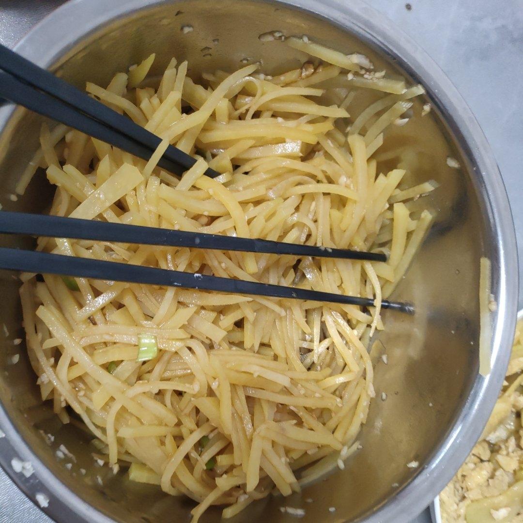 香辣开胃的凉拌土豆丝