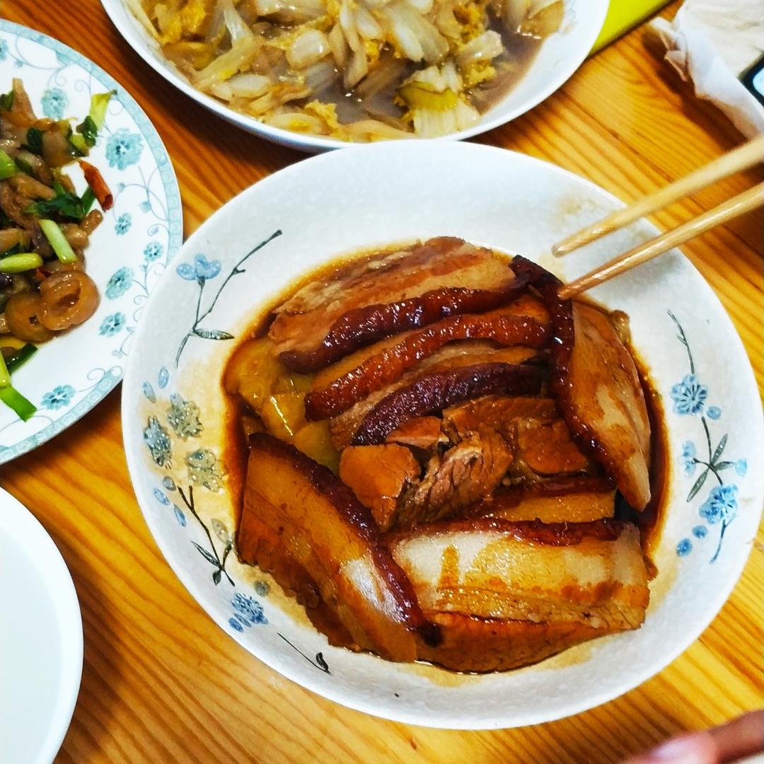土豆扣肉