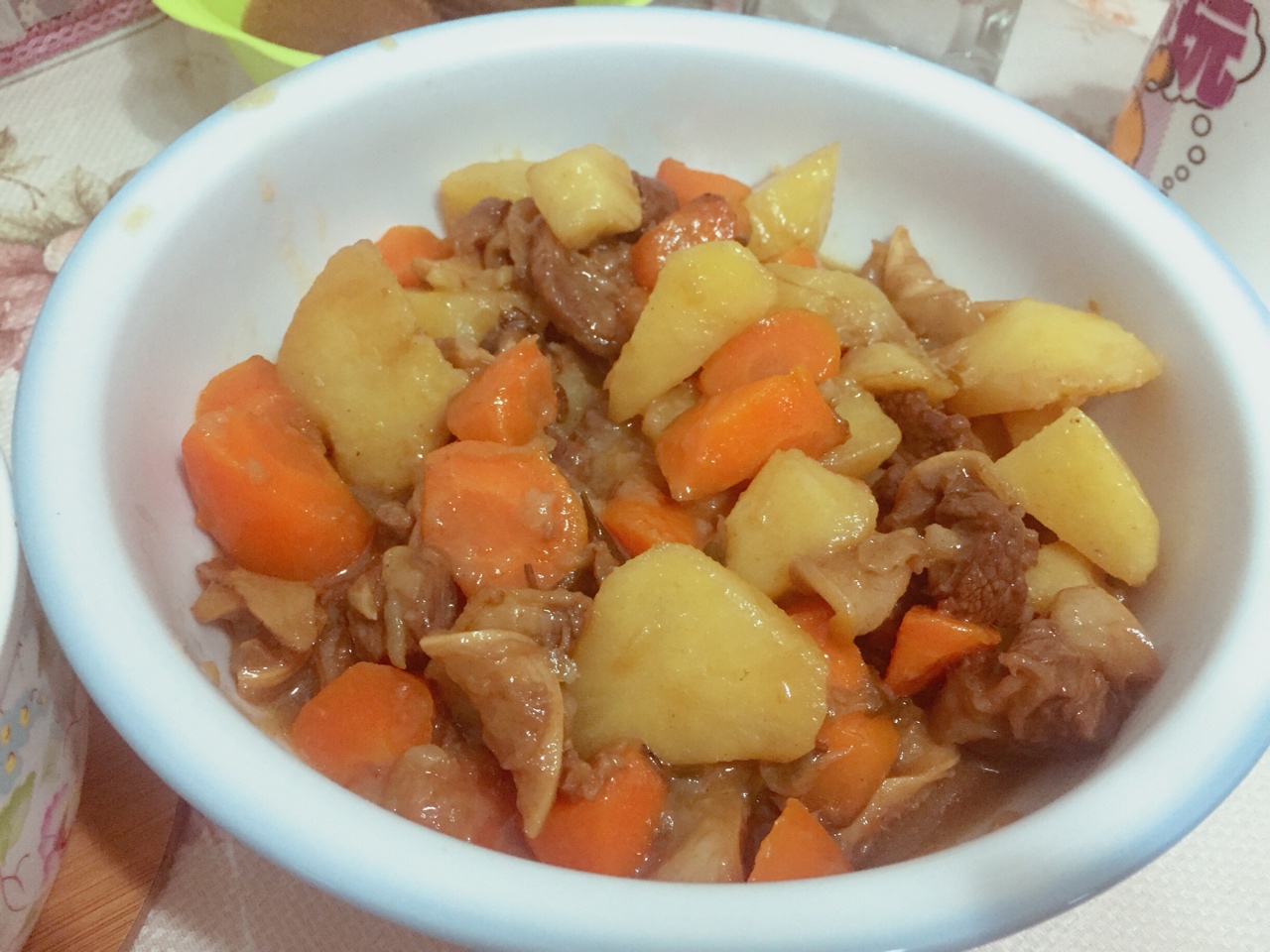 沙沙土豆胡萝卜炖牛肉