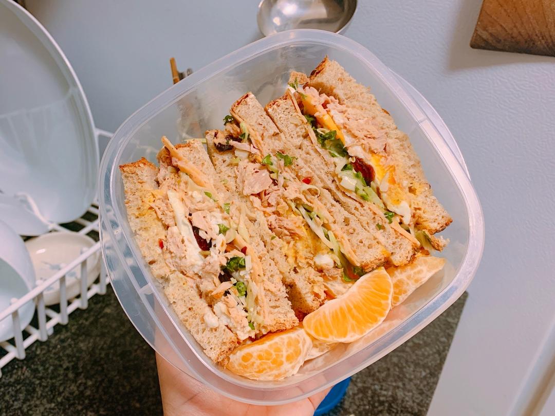 如何做超厚的沼三明治~详细tip！牛油果鸡蛋午餐肉三明治~