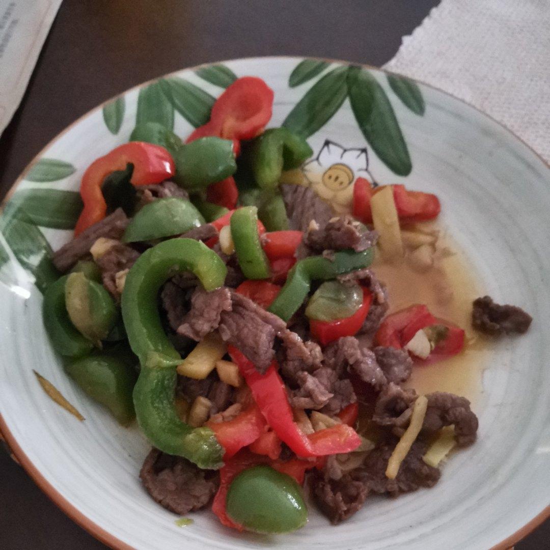 家常小炒牛肉（嫩滑爆赞）