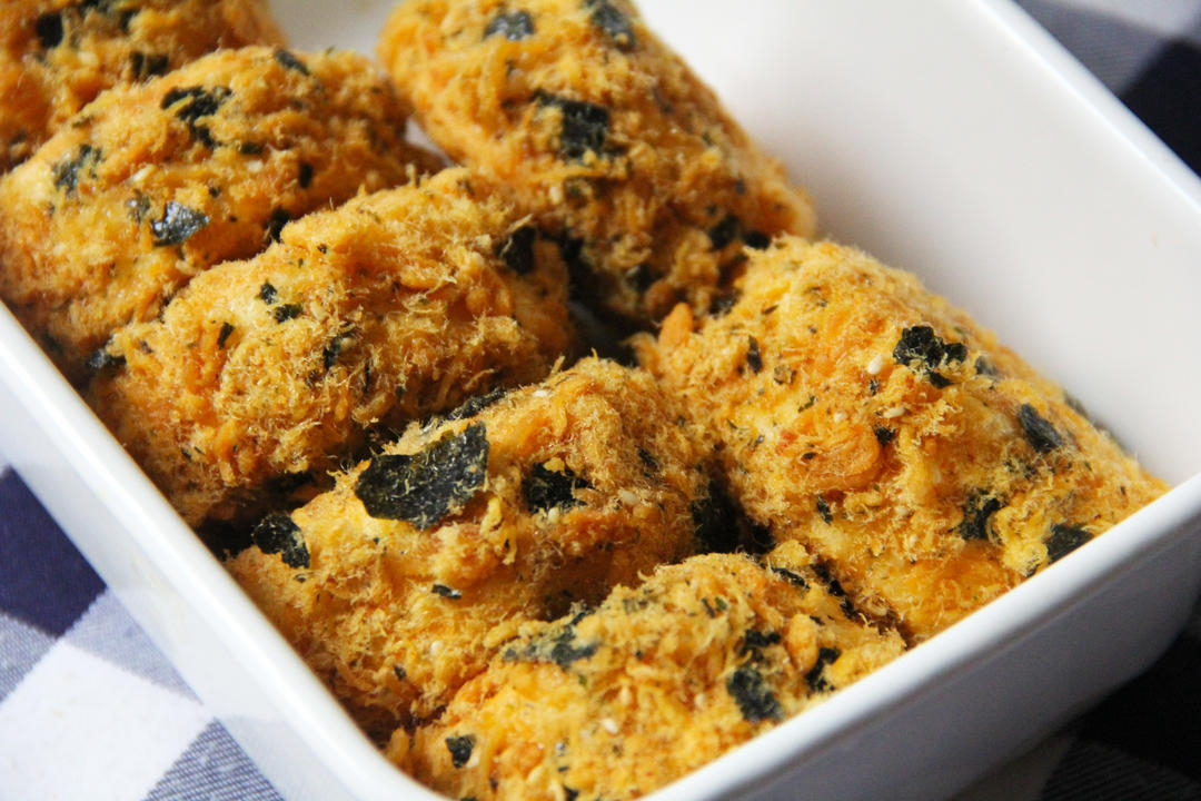 肉松小贝（酸奶戚风版）的做法