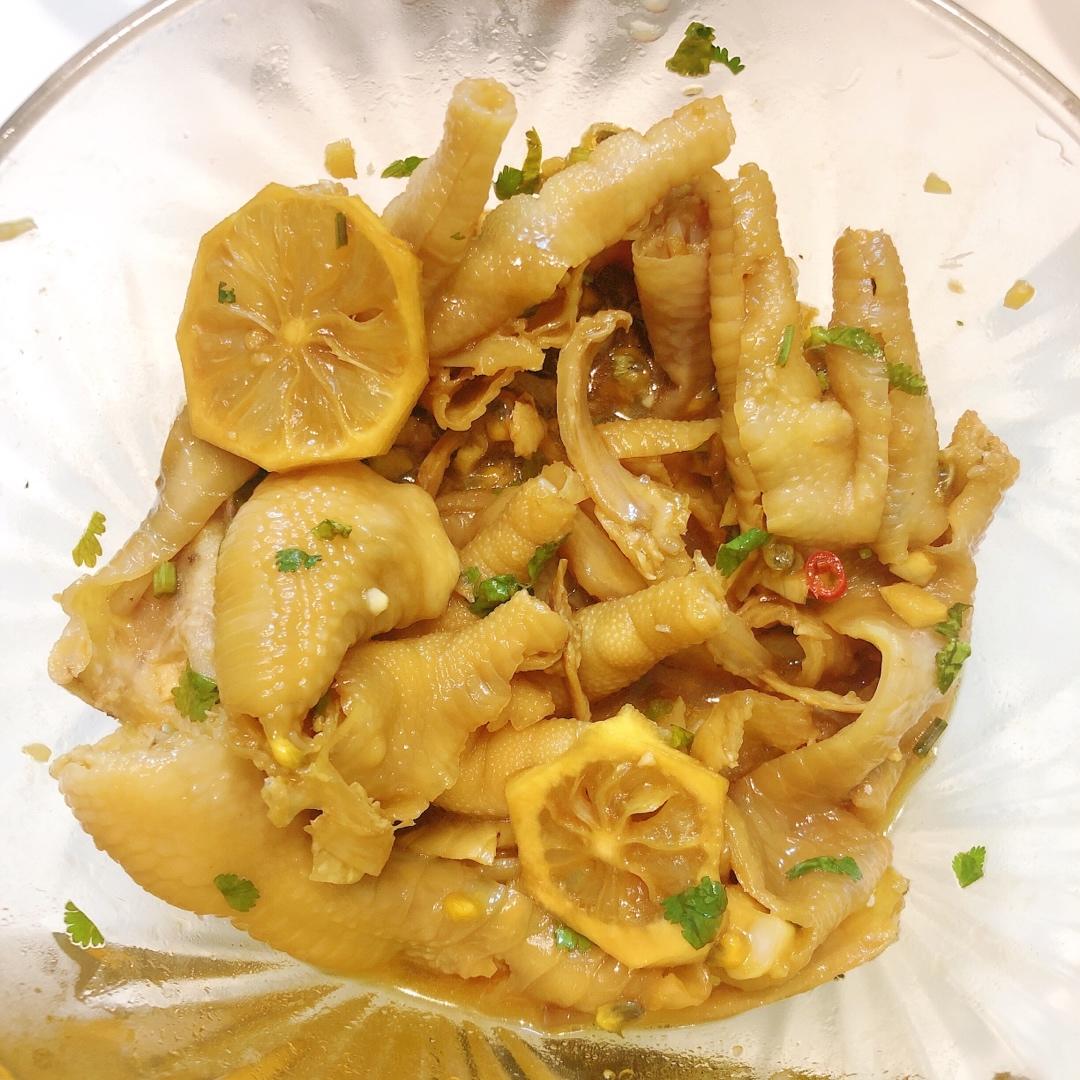 【酸辣无骨凤爪】