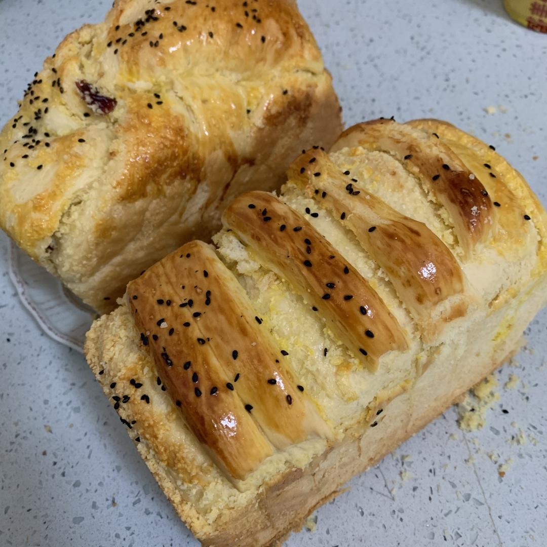 椰蓉吐司面包 Coconut Loaf