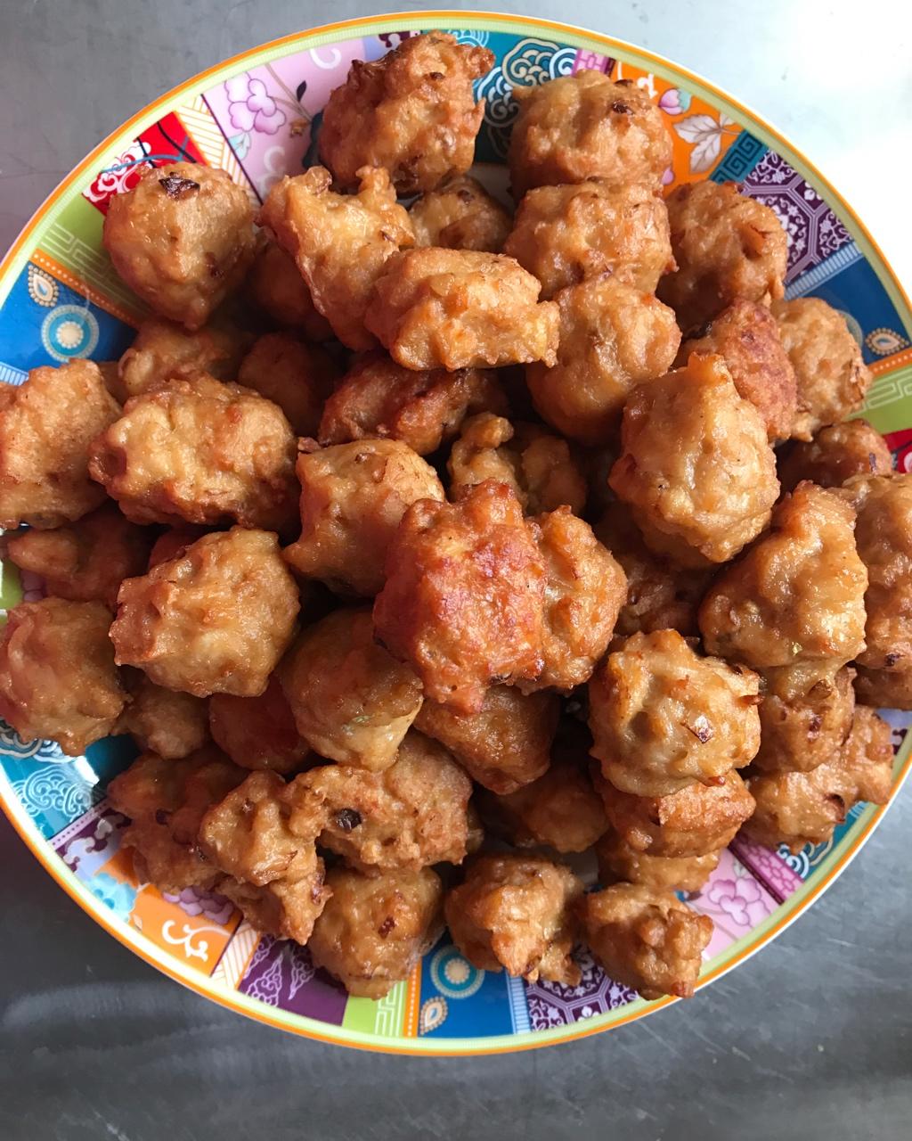 阳銧001做的炸鸡肉丸子