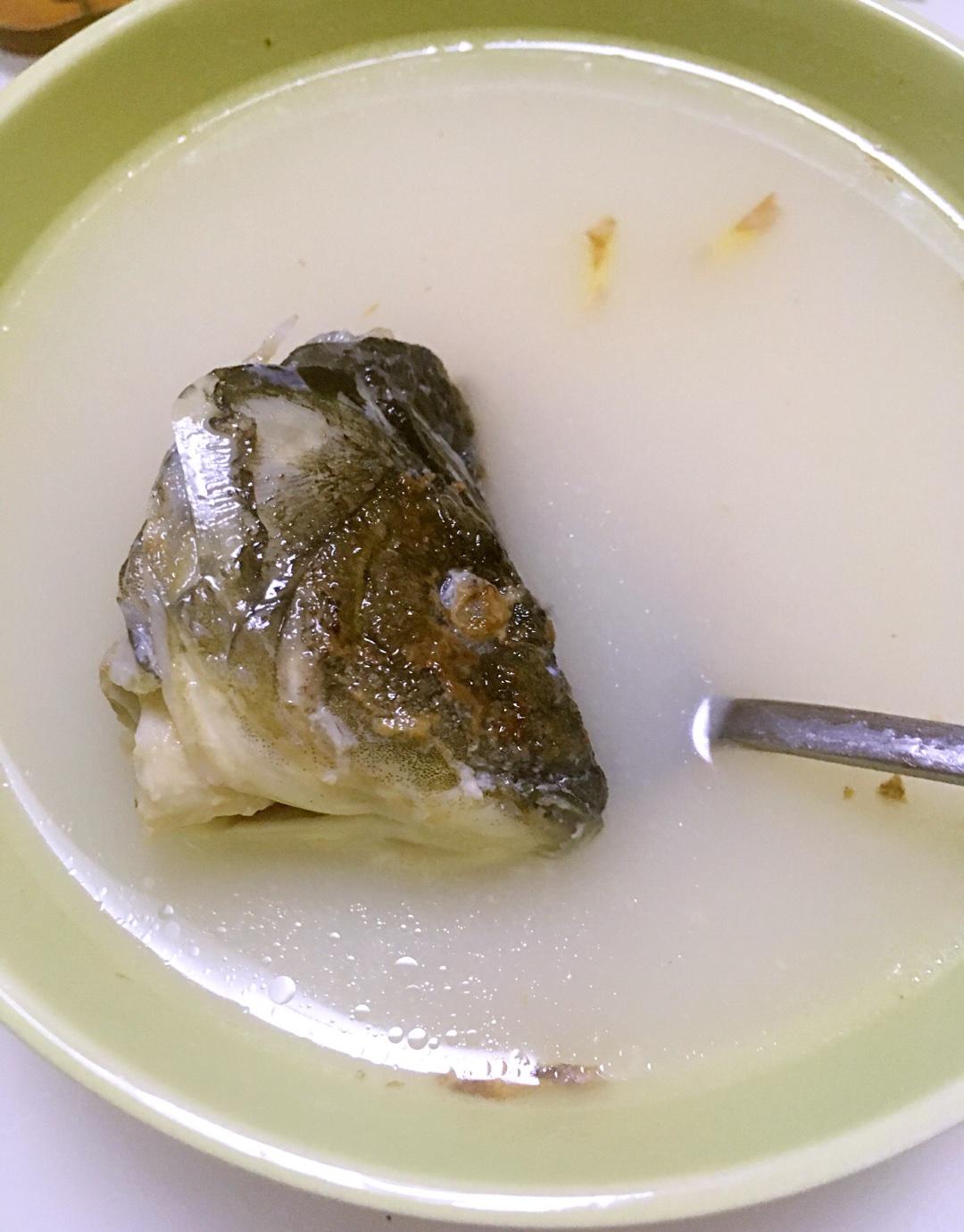 鲫鱼两吃（清蒸&鱼头汤）