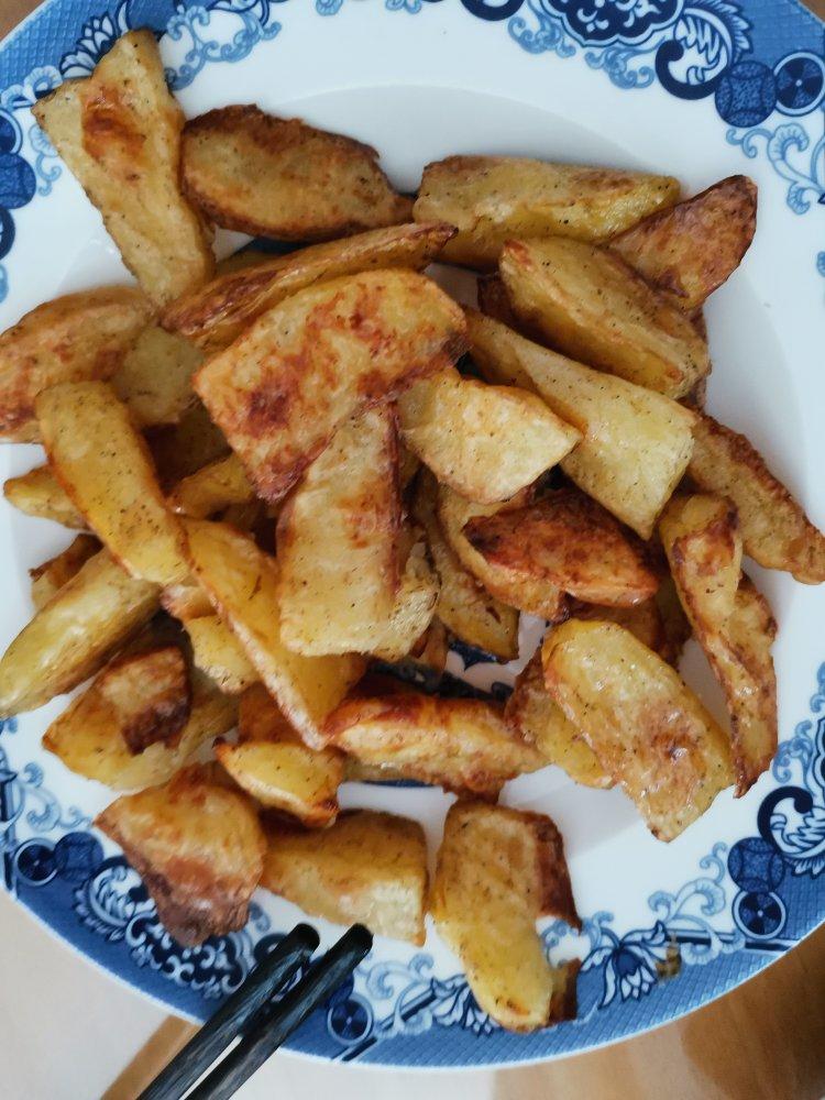 黑胡椒椒盐烤薯角