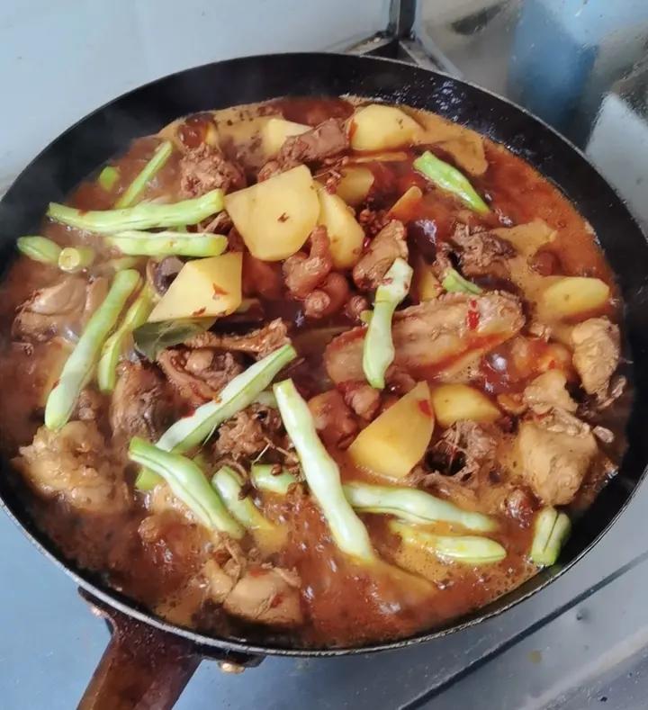 新疆大盘鸡无需争议