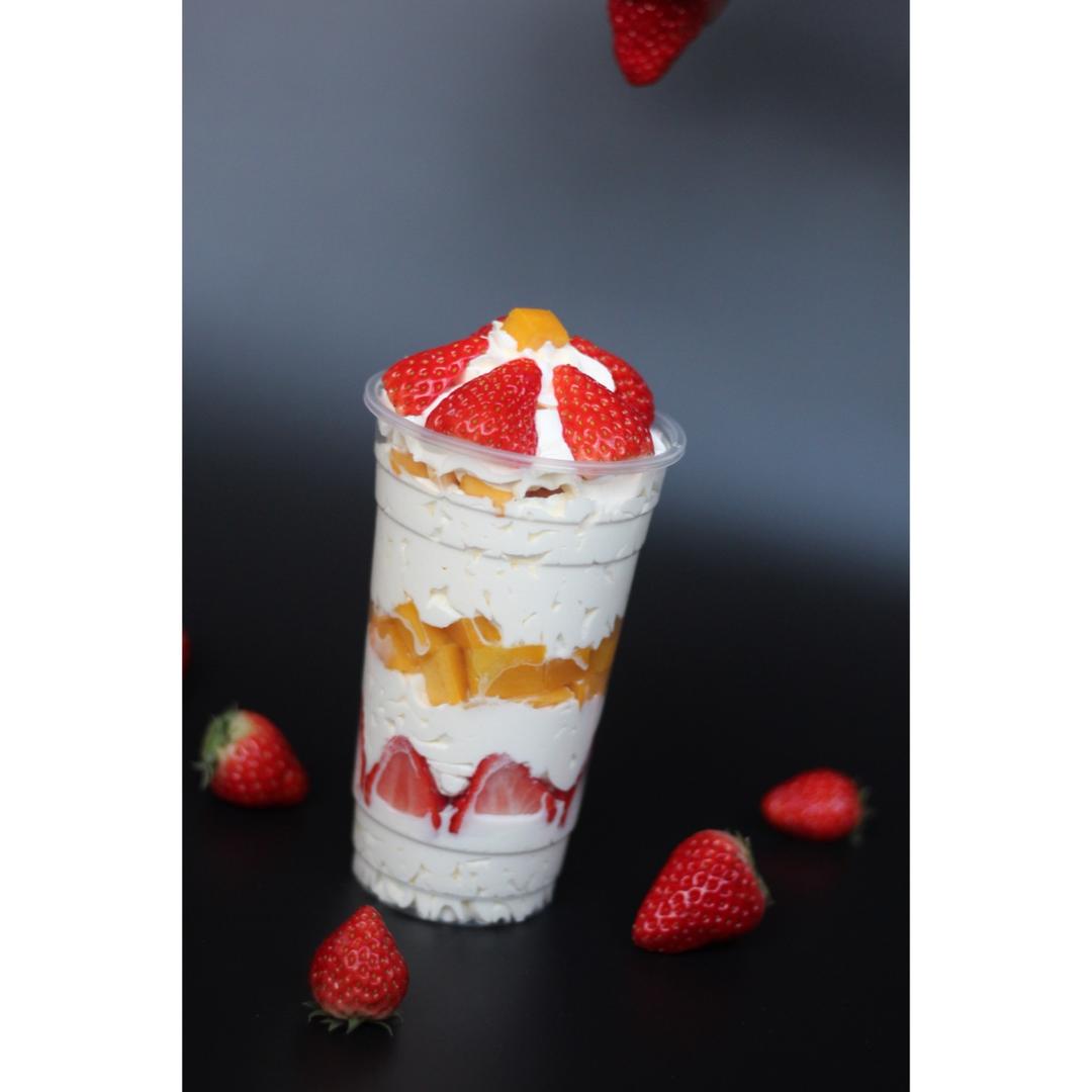水果奶油杯
