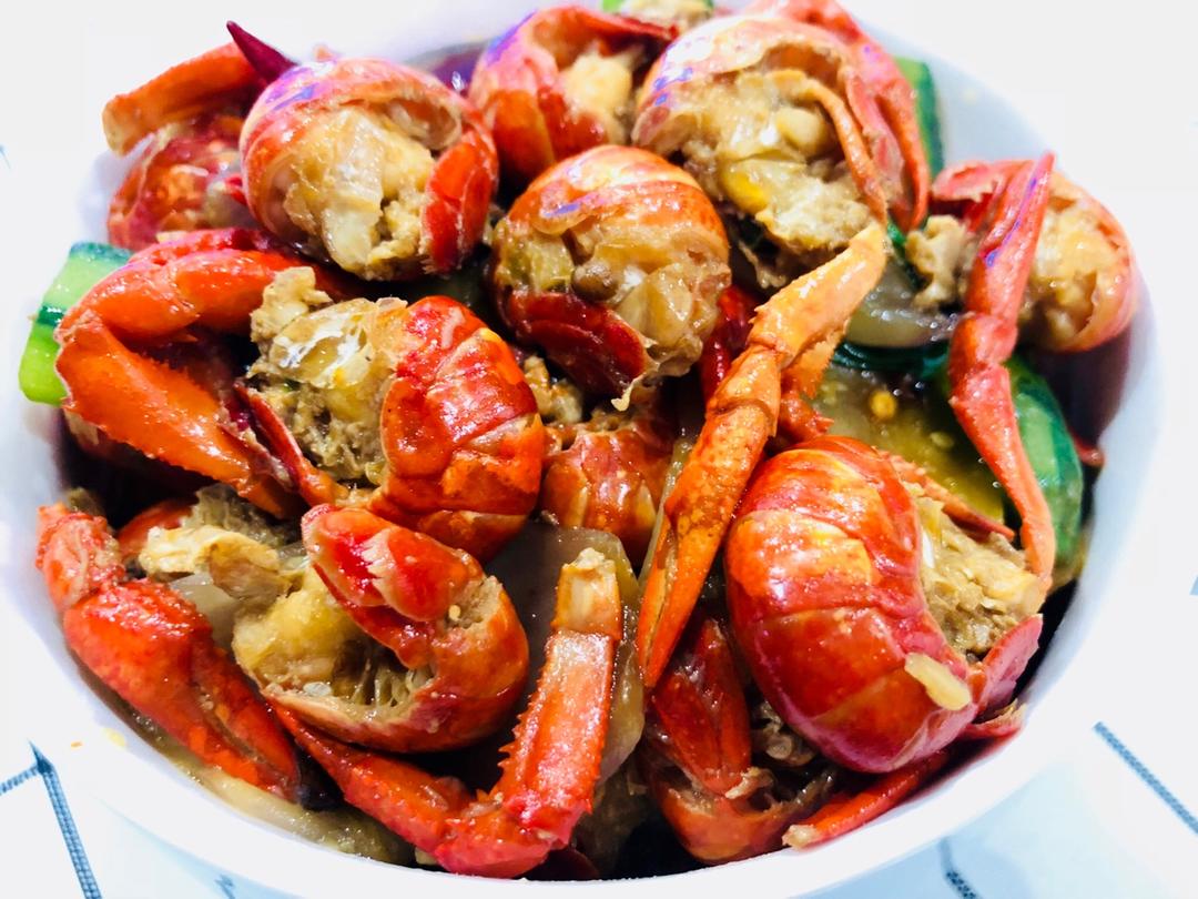 香辣小龙虾-超详细处理干净步骤！