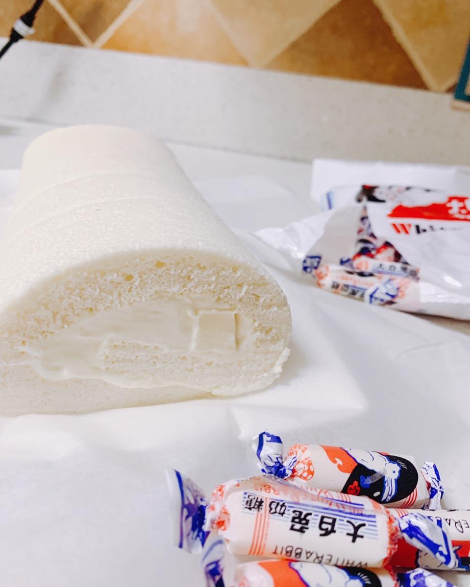 大白兔奶冻蛋糕卷 蛋白卷