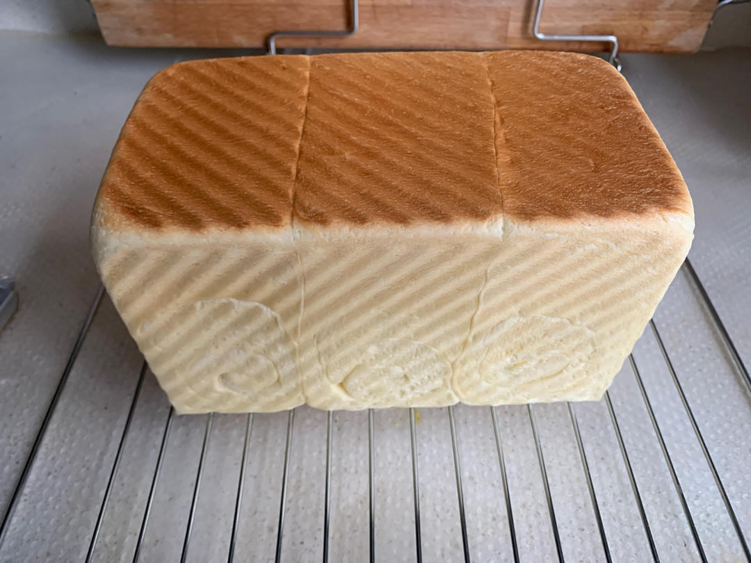 吐司，奶香手撕面包，超级香浓