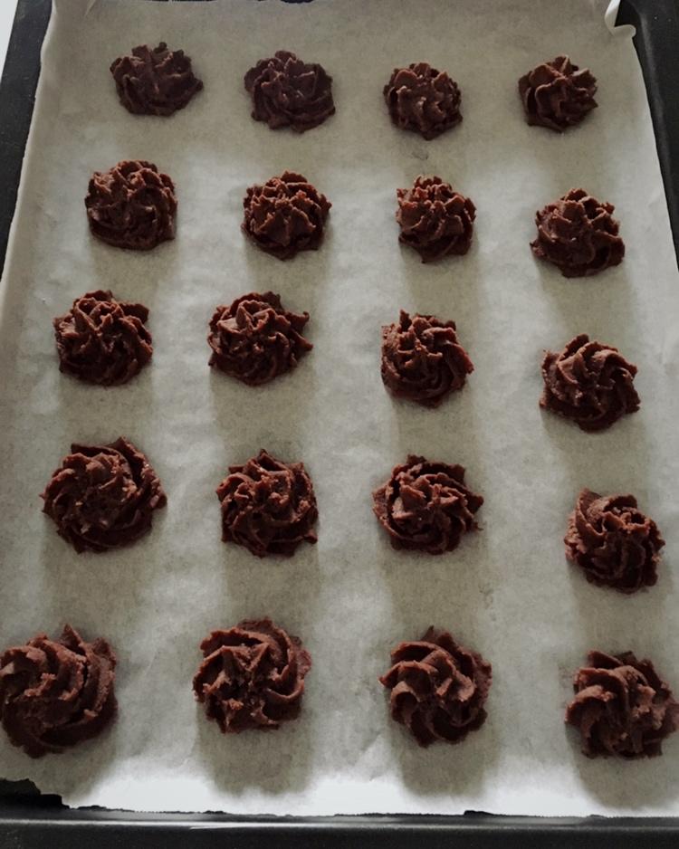 多种口味曲奇（香草、巧克力、抹茶）