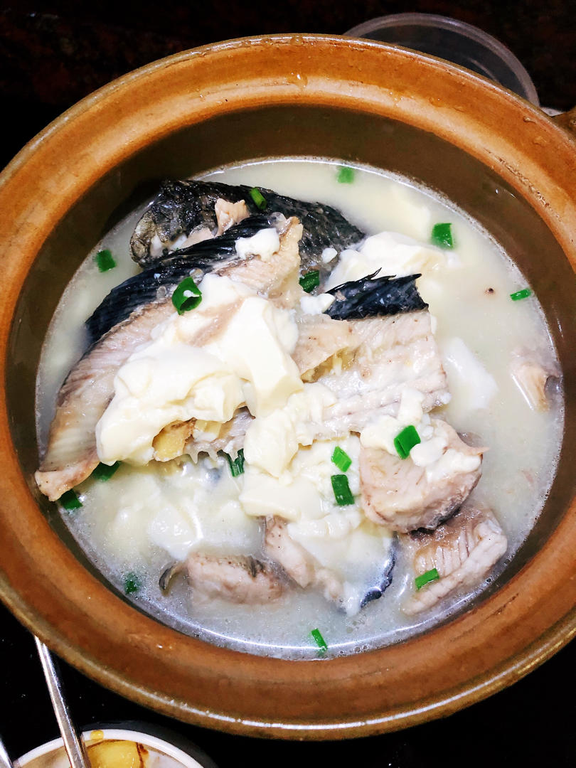 鲫鱼豆腐汤