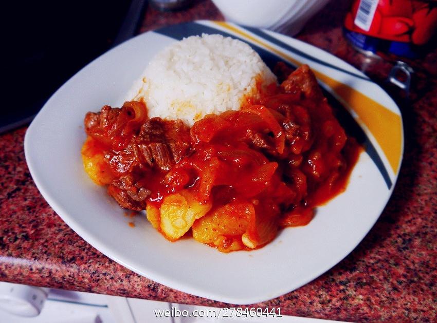 茄汁牛肉土豆盖饭的做法