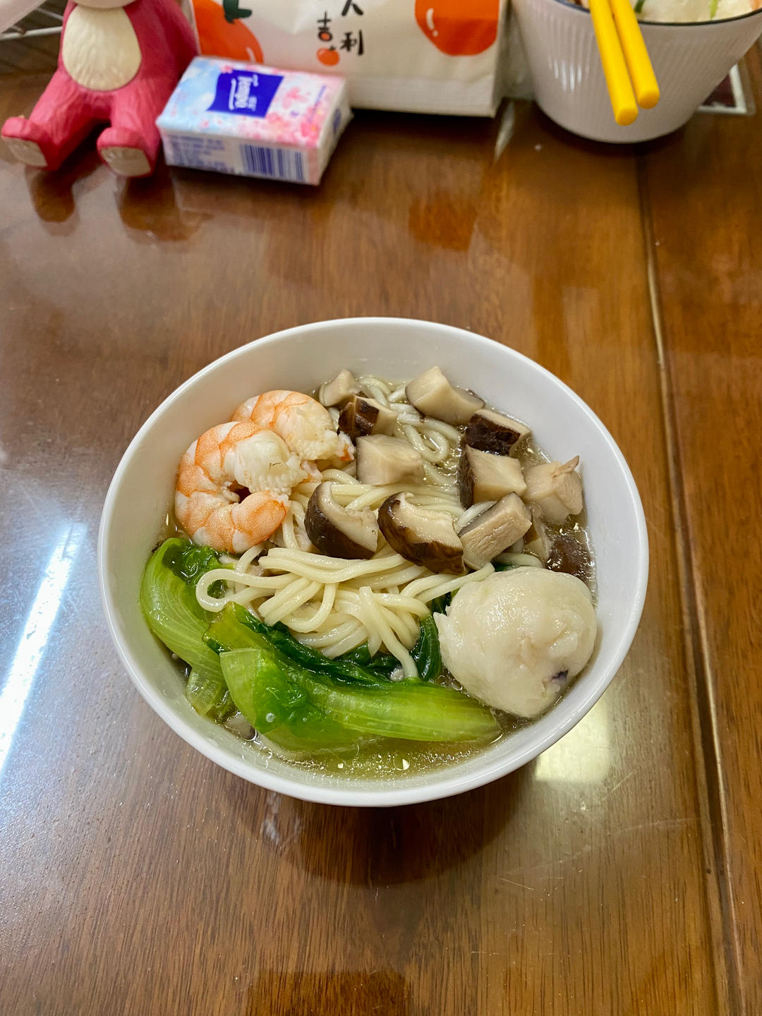 菌汤面条 看得见的香菇 尝得到的鲜美 这才是真正的菌汤