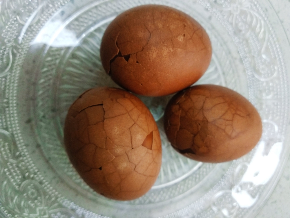 卤鸡蛋（附不破壳方法）