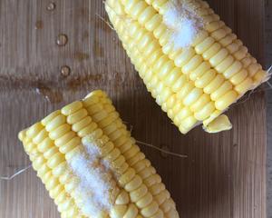 黄油烤玉米棒的做法 步骤4