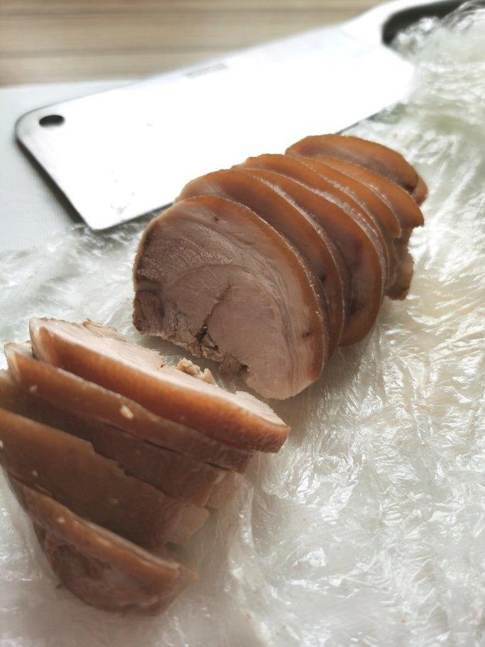 酱肘子