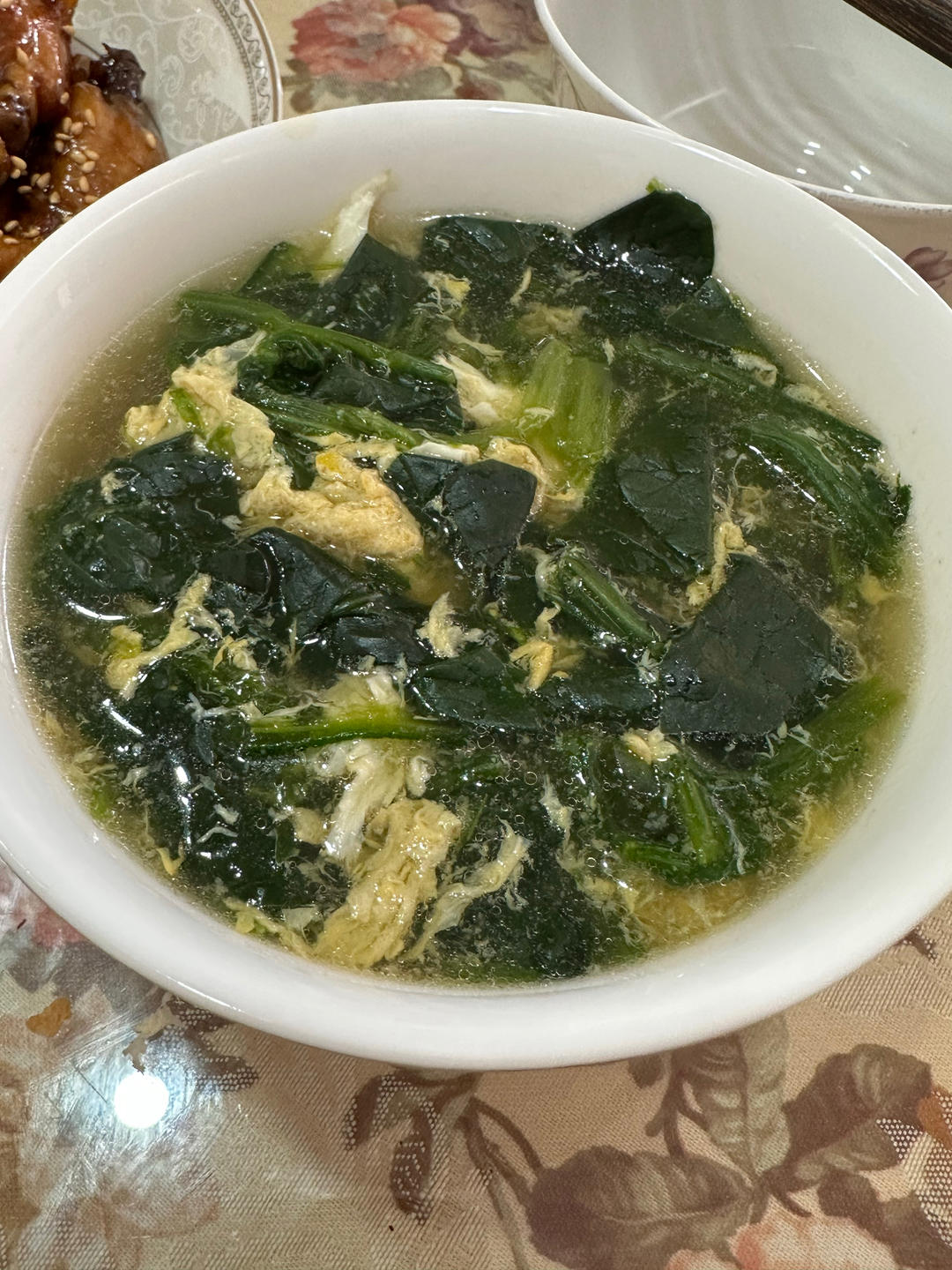 鸡蛋菠菜汤(跟酒店里喝的一个味道！)