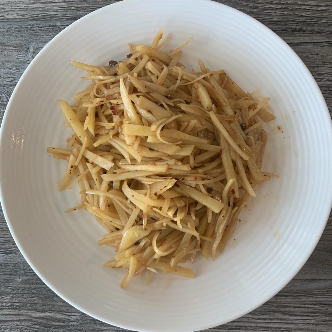 在家也能做出馆子味儿的醋溜/炝炒/酸辣土豆丝（就是那道看似简单，实则步步玄机的土豆丝）