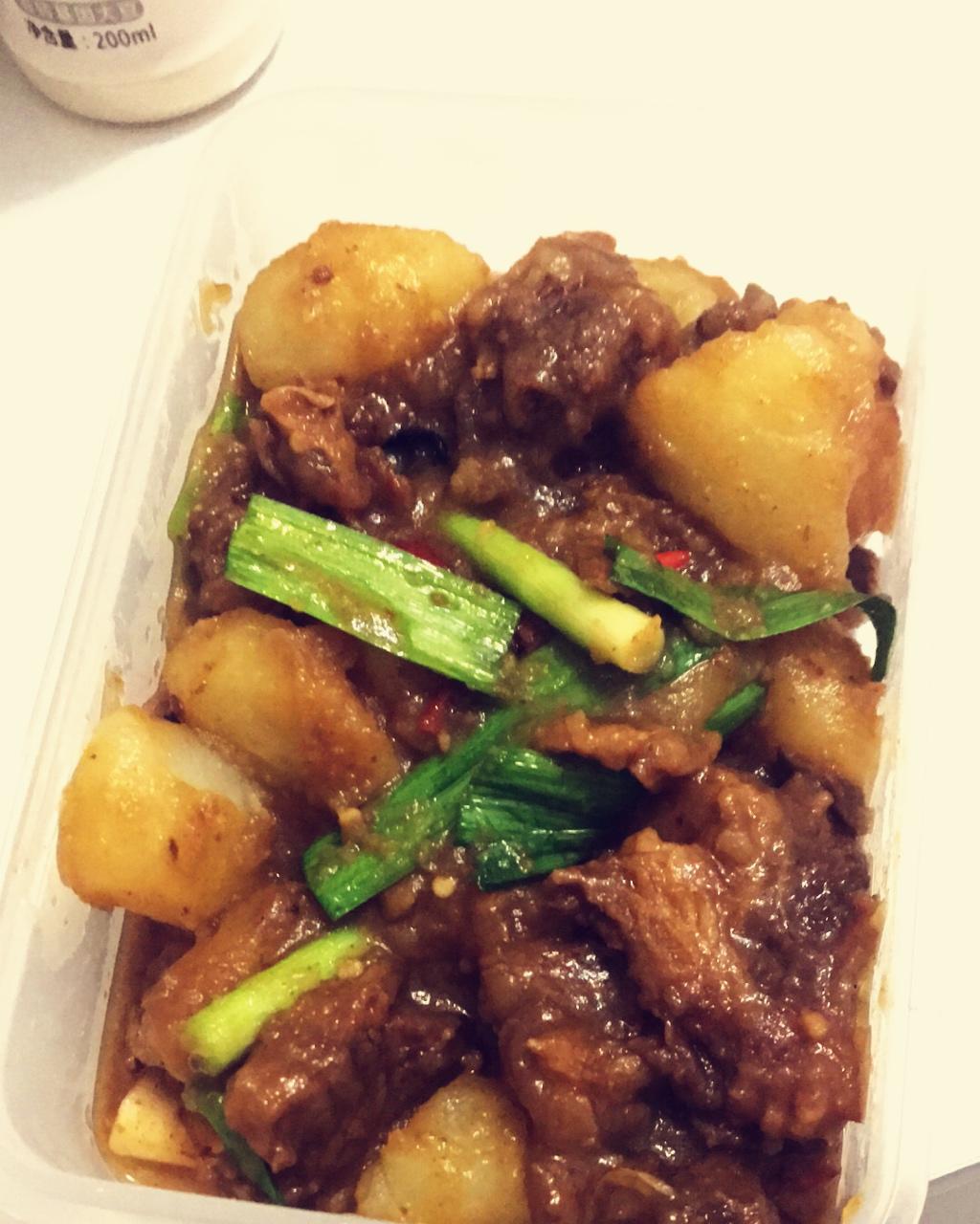 沙沙土豆胡萝卜炖牛肉