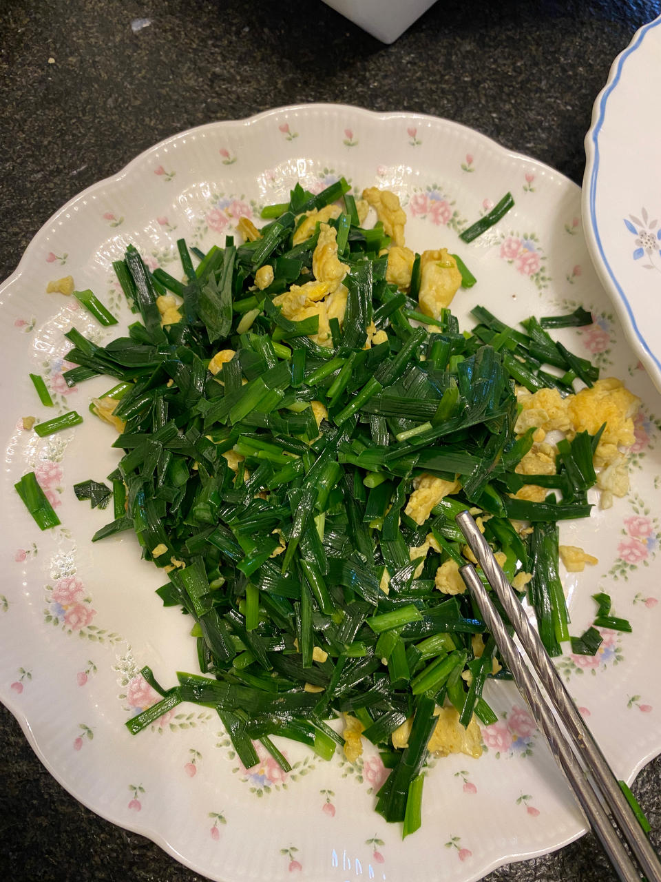 韭菜炒鸡蛋——三分钟快手下饭菜 掌握火候的秘诀