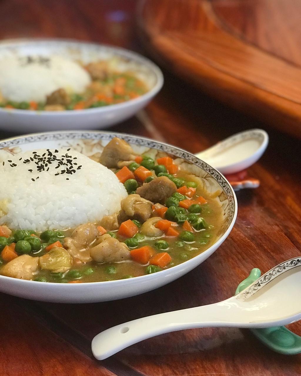 咖喱鸡肉饭