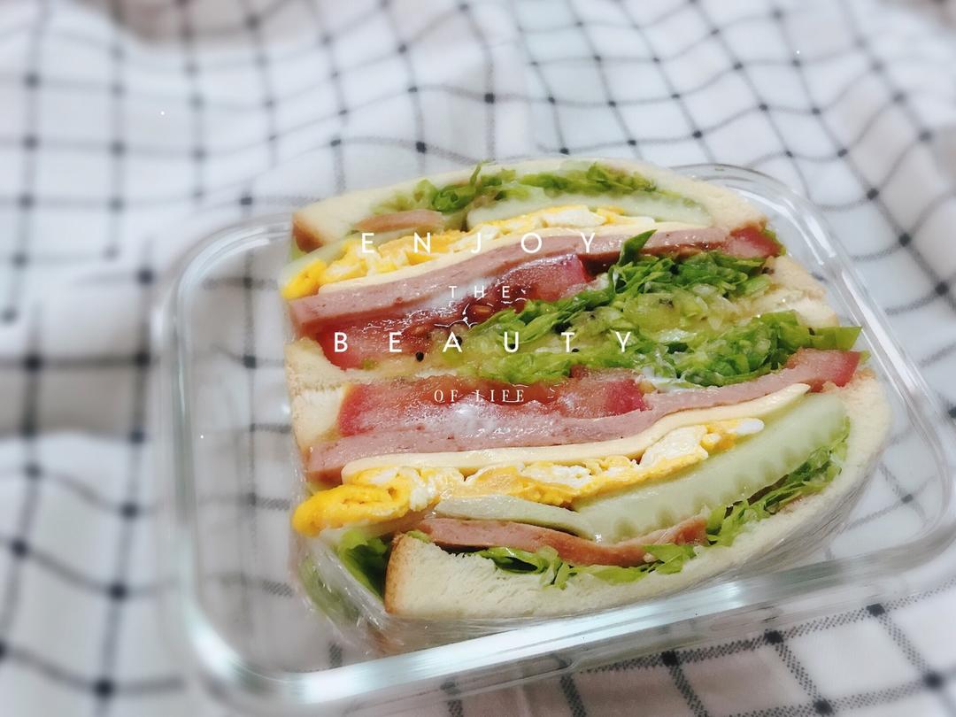 如何做超厚的沼三明治~详细tip！牛油果鸡蛋午餐肉三明治~