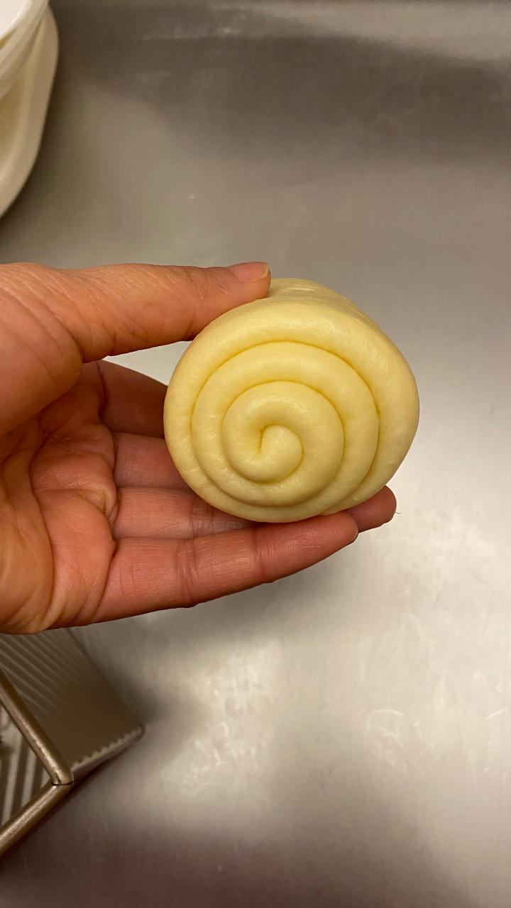 奶香纯粹的重料淡奶油吐司
