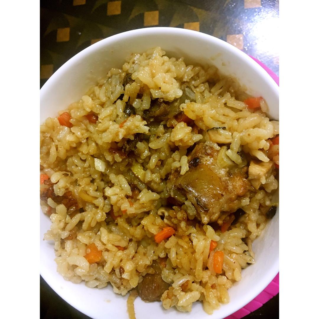 喷香排骨焖饭（爆好吃）