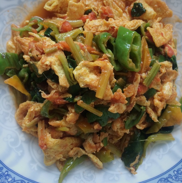 菠菜炒鸡蛋