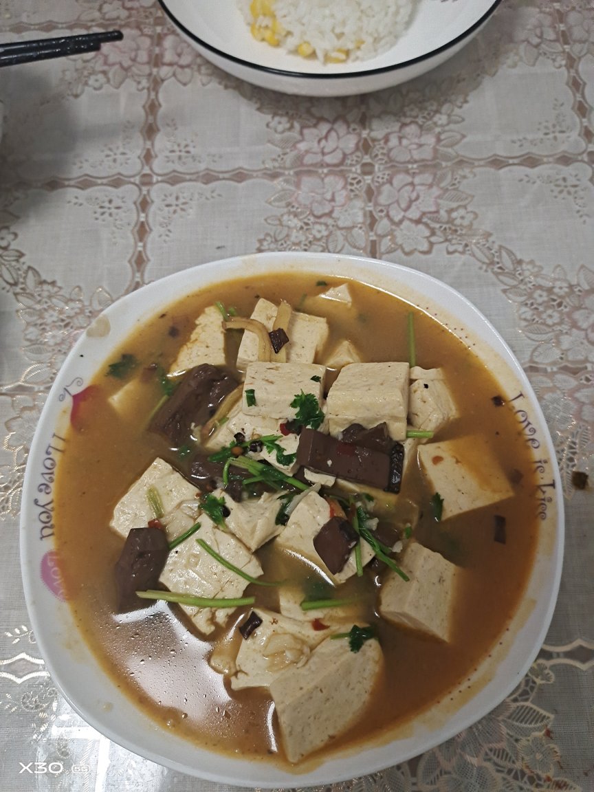 超级好吃的鸭血豆腐