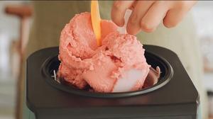 低脂低糖草莓酸奶冰淇淋的做法 步骤3