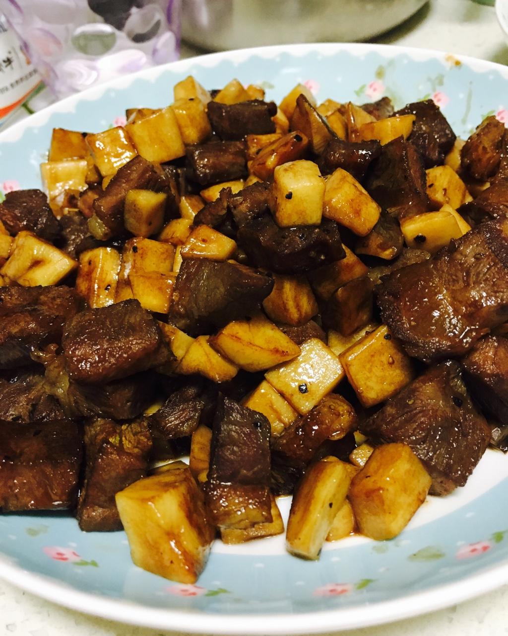 黑胡椒杏鲍菇牛肉粒