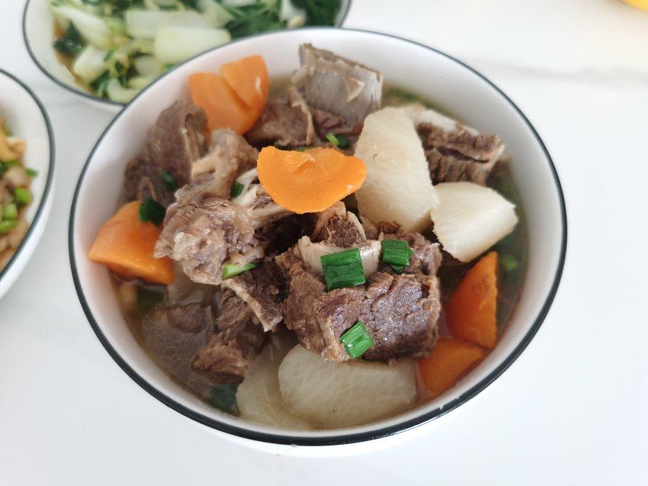 炖牛排骨