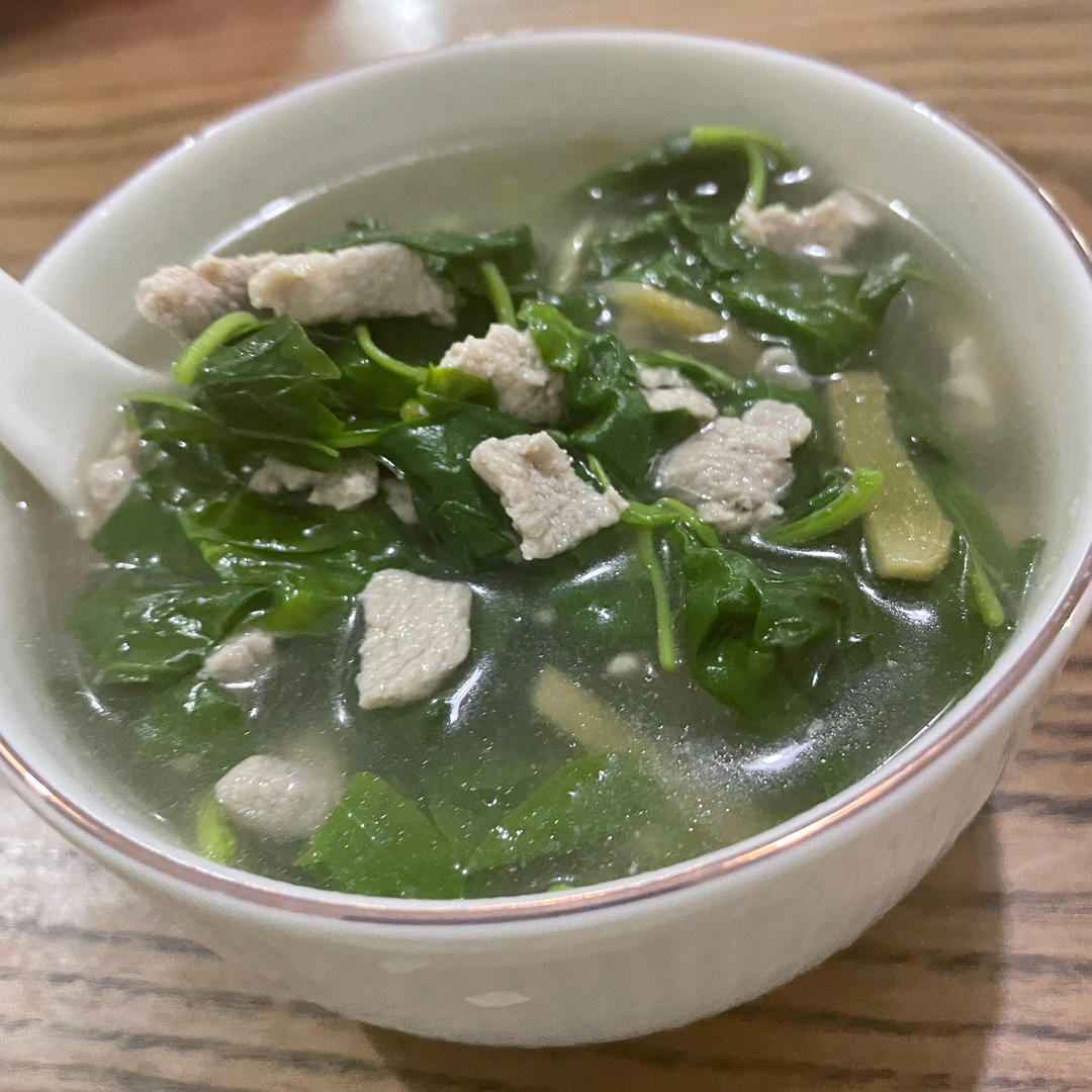 枸杞叶瘦肉汤（客家风味）