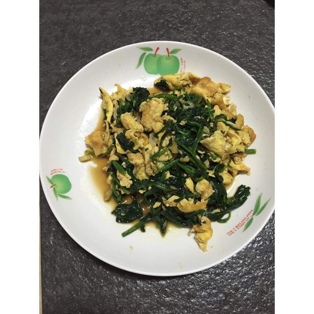 菠菜炒鸡蛋