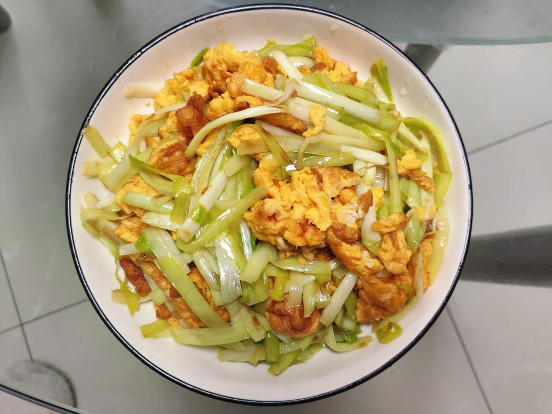 整个简单的韭黄炒蛋（手把手教学）