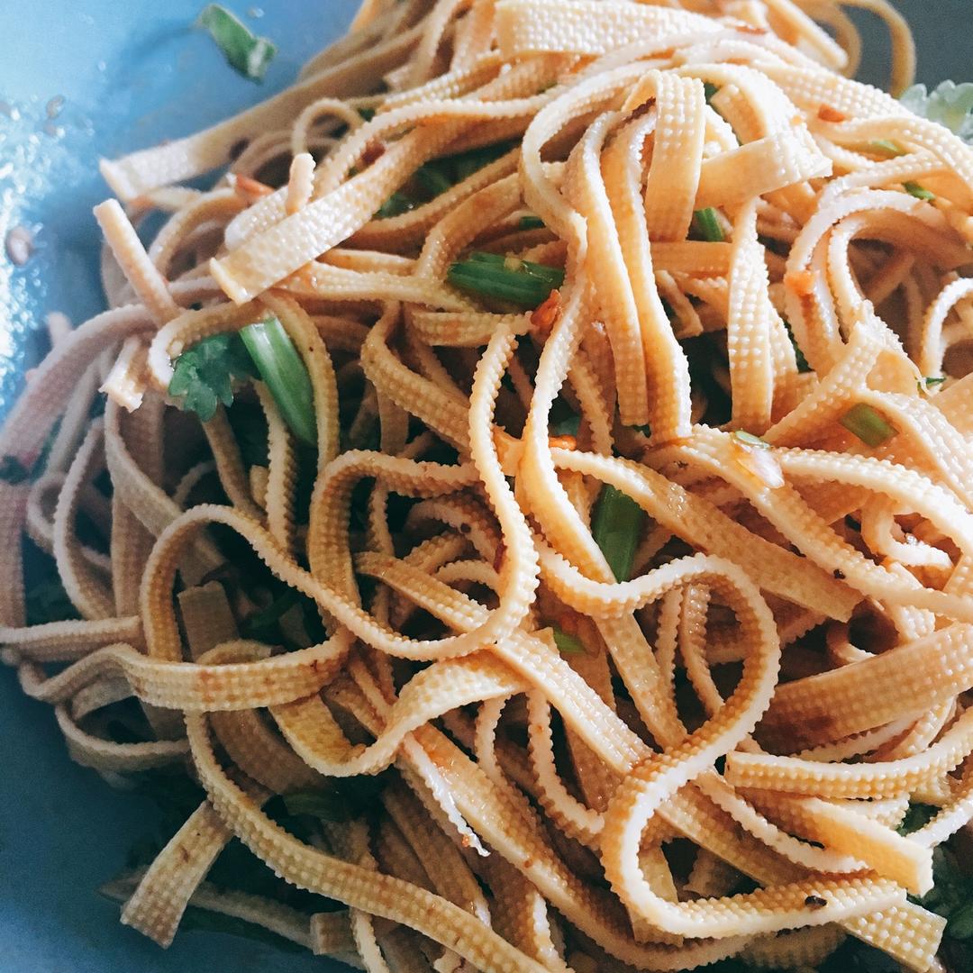 炝拌干豆腐丝