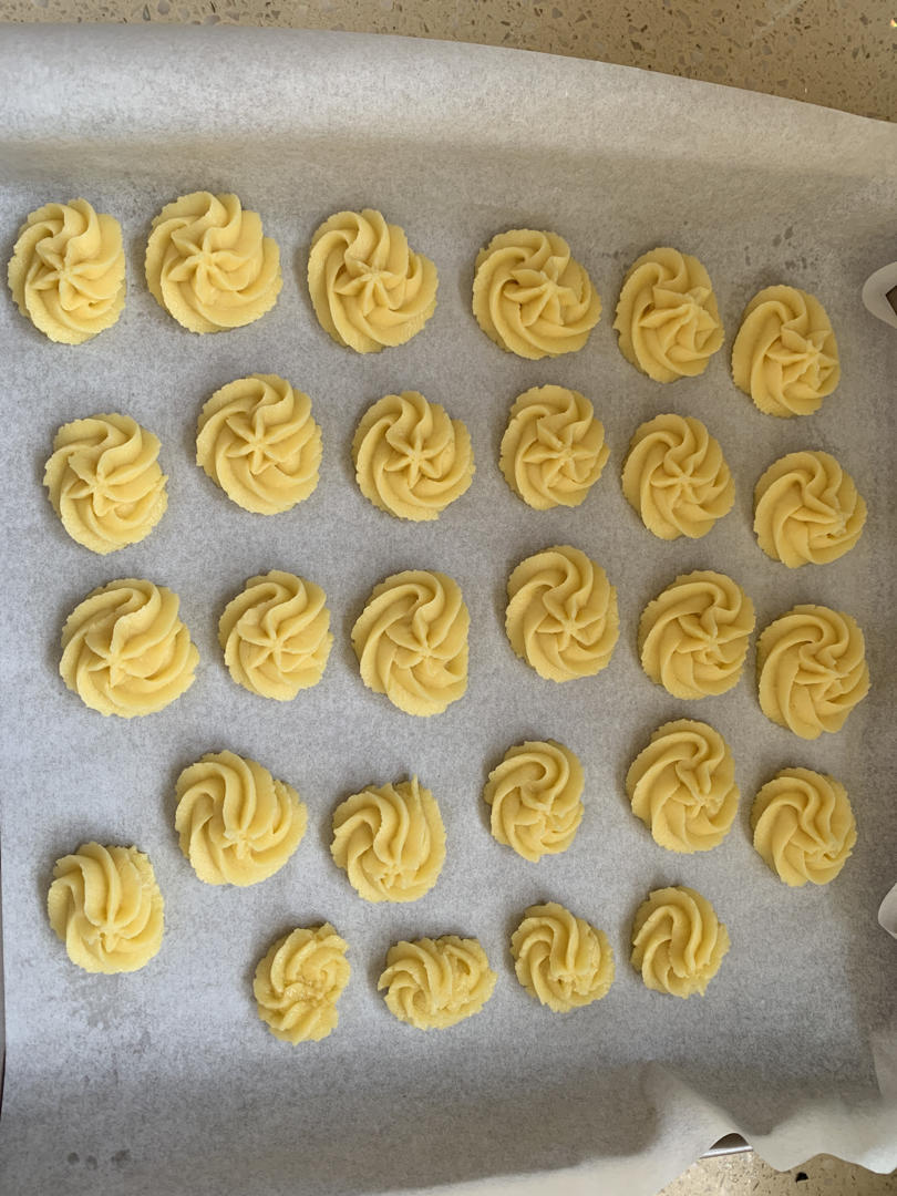 酥到掉渣的零失败黄油曲奇，新手可以一次成功！