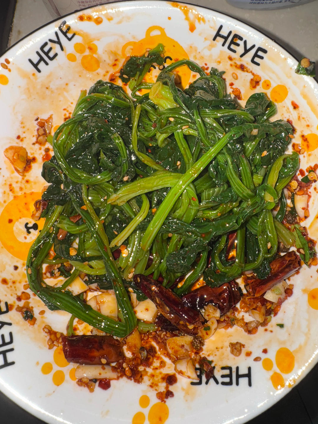 凉拌菠菜(家传秘方)